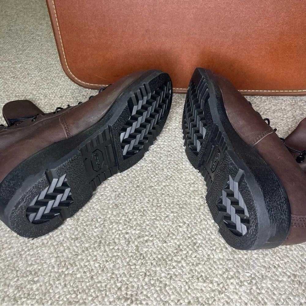 NWT Belleville steel toe boots